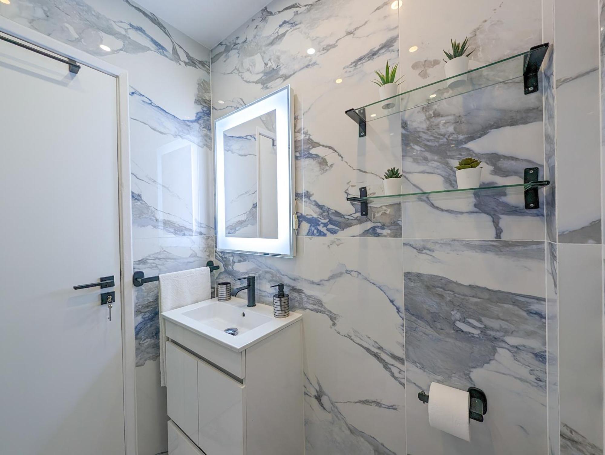 2 Room Condo - 5 Mins From Costa Da Caparica Beach & Bars Εξωτερικό φωτογραφία