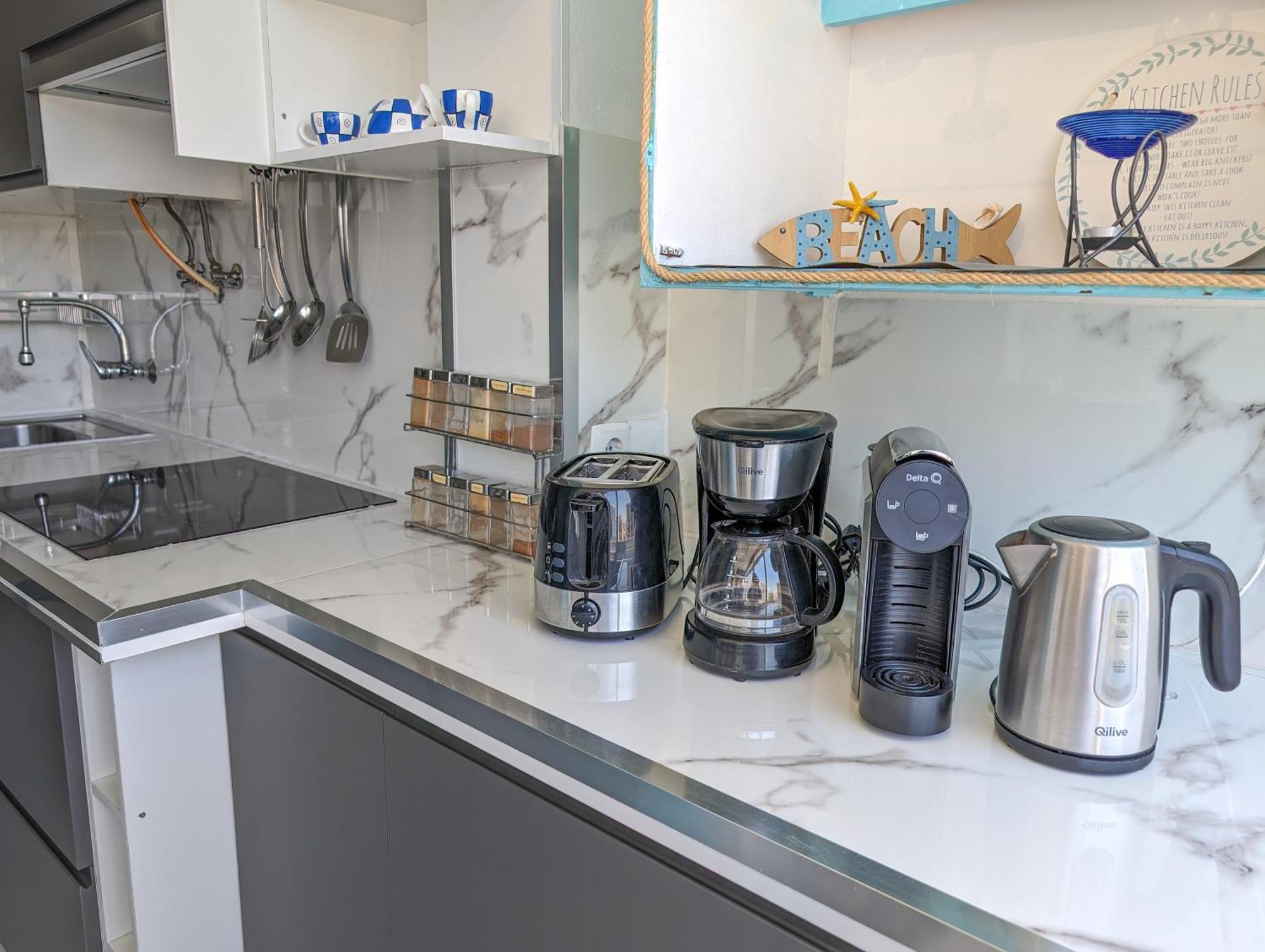 2 Room Condo - 5 Mins From Costa Da Caparica Beach & Bars Εξωτερικό φωτογραφία