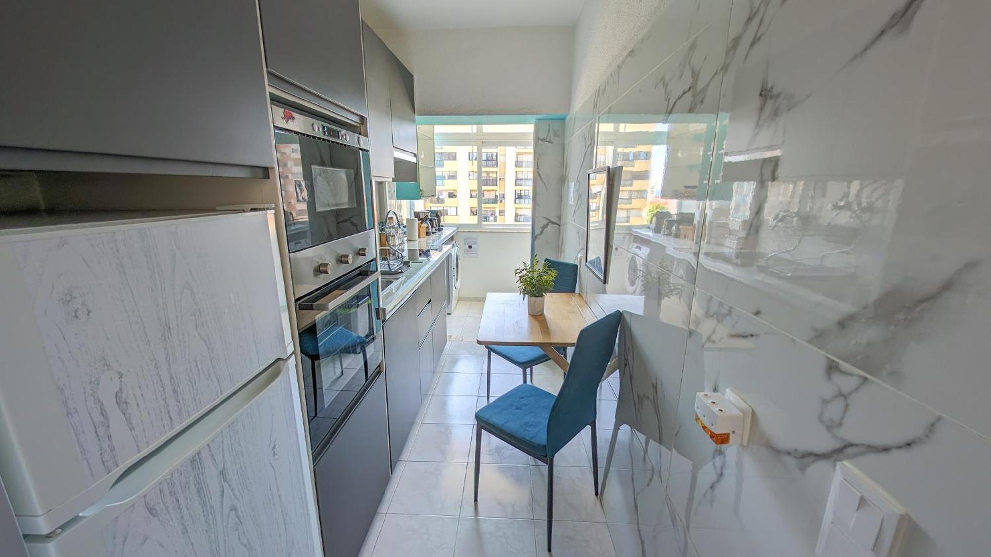 2 Room Condo - 5 Mins From Costa Da Caparica Beach & Bars Εξωτερικό φωτογραφία